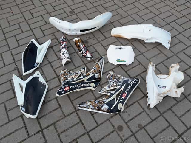 UFO plasty na Suzuki RMZ