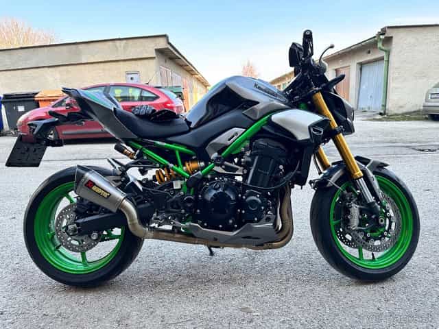Kawasaki Z900 SE 2025 / Akrapovic full system