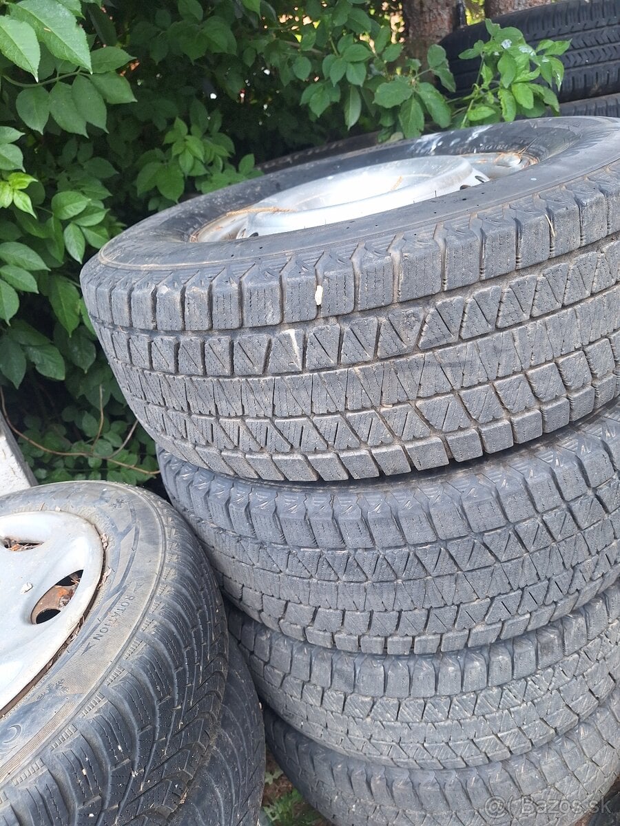 245/70R16 VW AMAROK