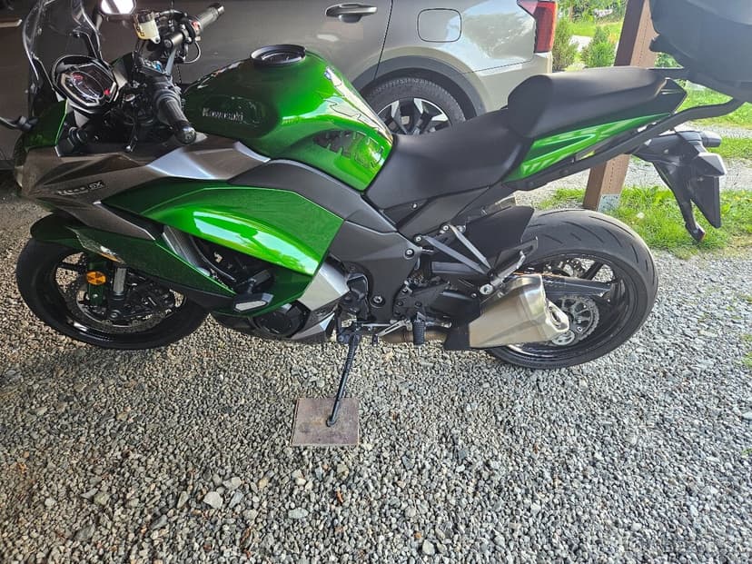 Predám KAWASAKI Z 1000SX r.v.2018