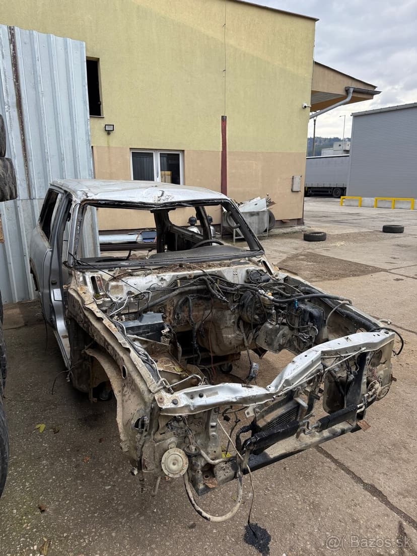 Predám karosériu Nissan Patrol y61