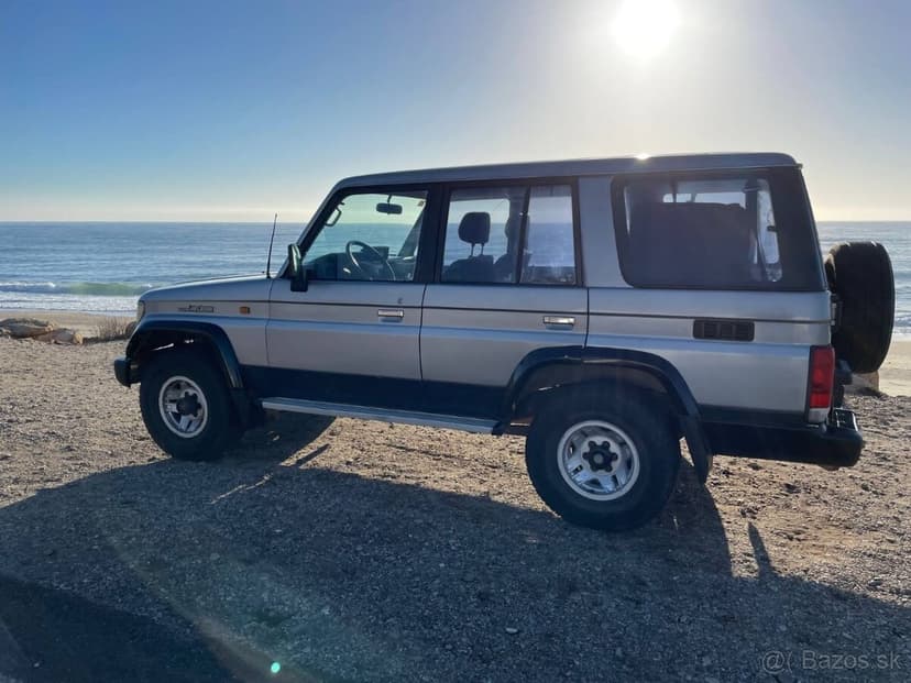Toyota Land Cruiser KZJ77 LX 3.0 turbo