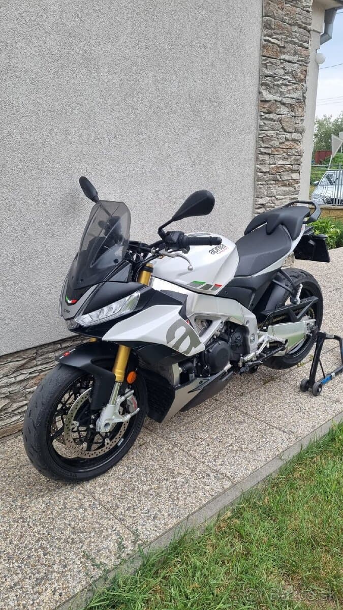 Aprilia Tuono 1100 V4 RR