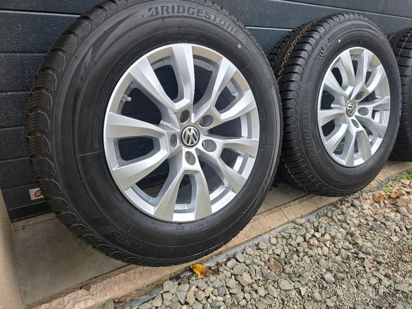 Nová Zimná Sada Volkswagen AMAROK 245/65 R17 Bridgestone