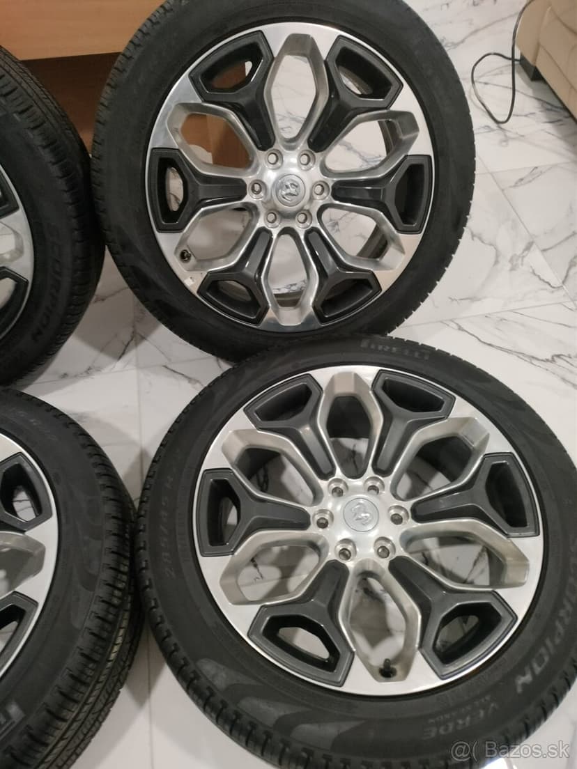 Celoročné Orig. DODGE 6x139,7 r22 zanovne 285/45 r22