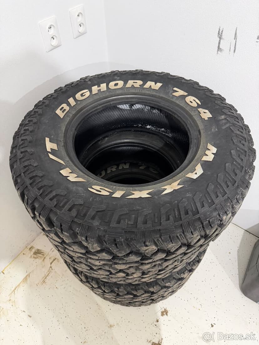 MAXXIS M/T Bighorn 764 LT265/75R16