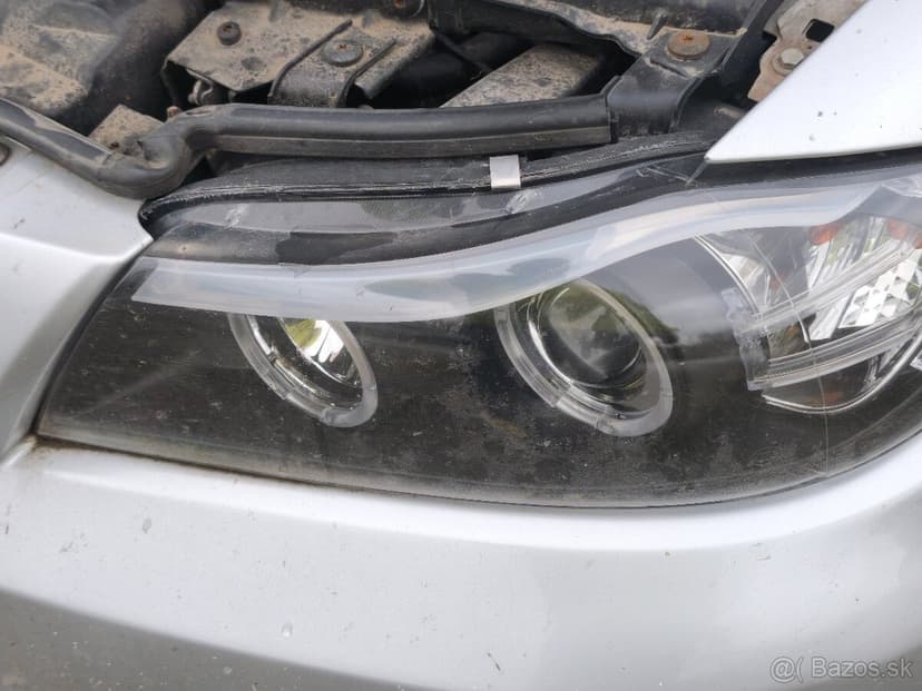 BMW e90 E91 predné svetlá