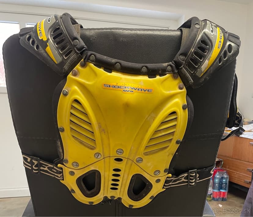 PREDÁM HRUDNÝ CHRÁNIČ UFO