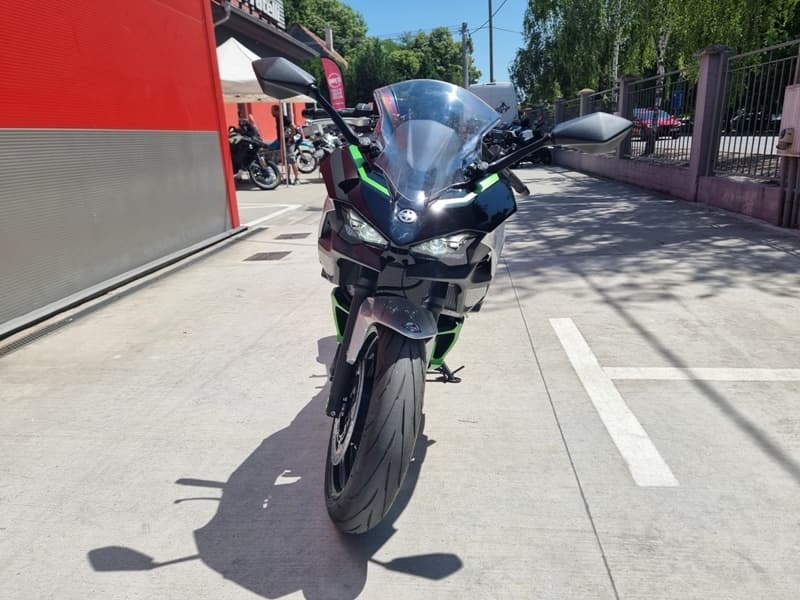 Kawasaki Ninja7 Hybrid