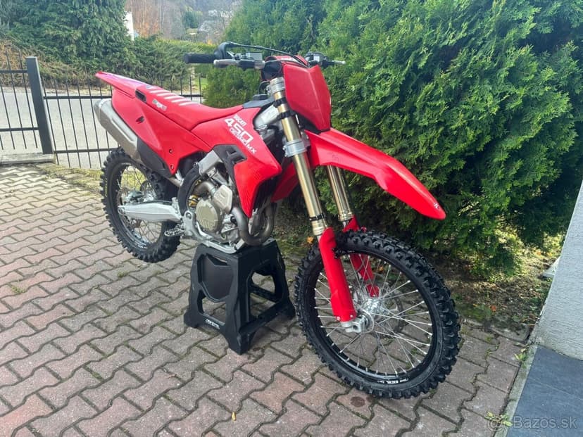 DUCATI DESMO 450 MX AKRAPOVIC