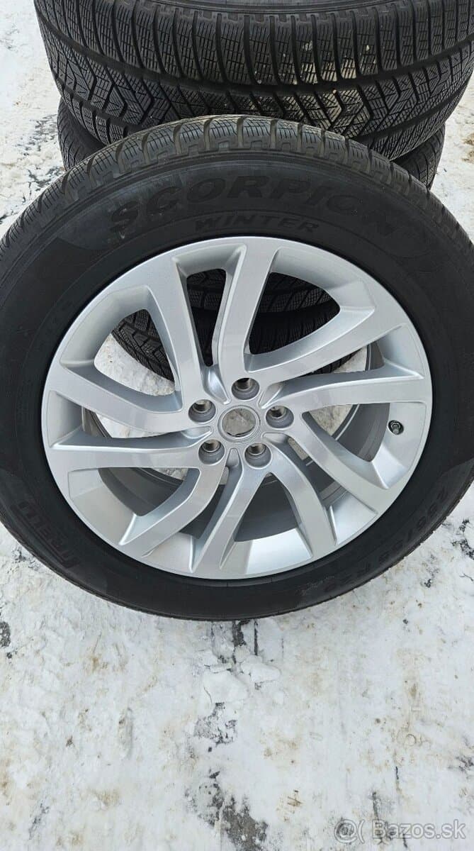 Originál Land Rover ALU kola R20 5x120 + Pirelli