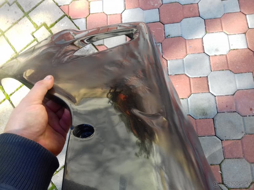 2005/06 Kawasaki zx6r spodný plast