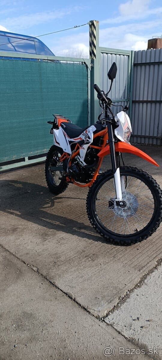 Cross Enduro Mikilon Defender 150RR 19/16