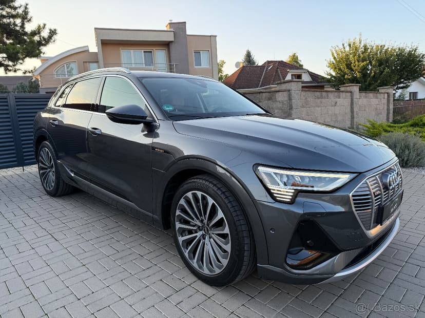 AUDI E-TRON 55 QUATTRO S-LINE 300kW 95kWh MATRIX/VIRTUAL/ACC