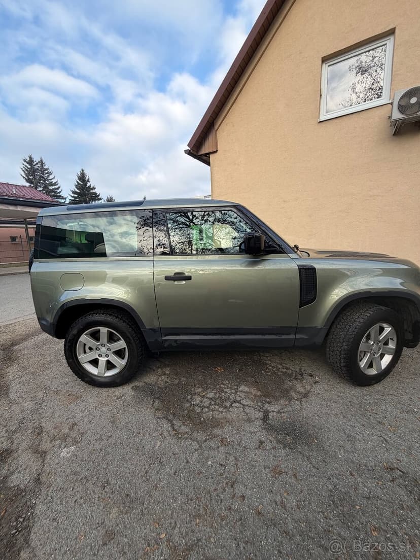 Land Rover Defender 3.0 I6 400k