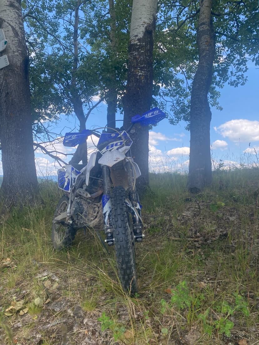 Predám motorku hurricane 250