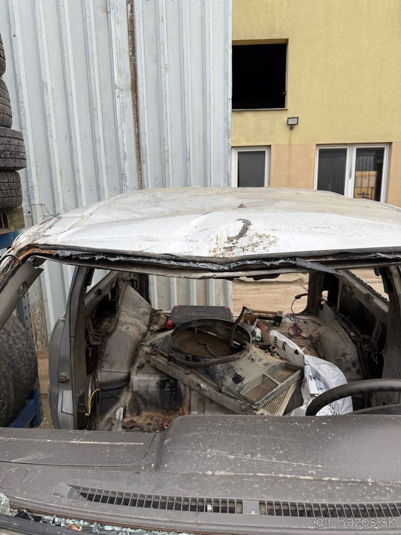 Predám karosériu Nissan Patrol y61