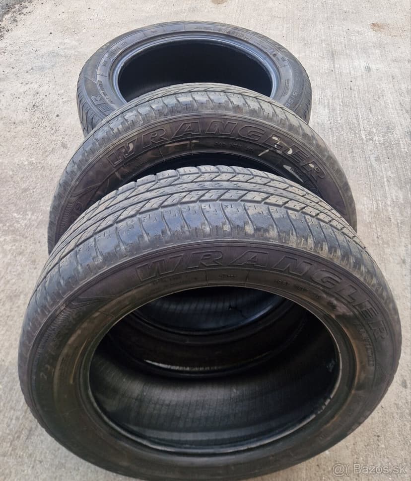 Goodyear Wrangler 255/55 R19