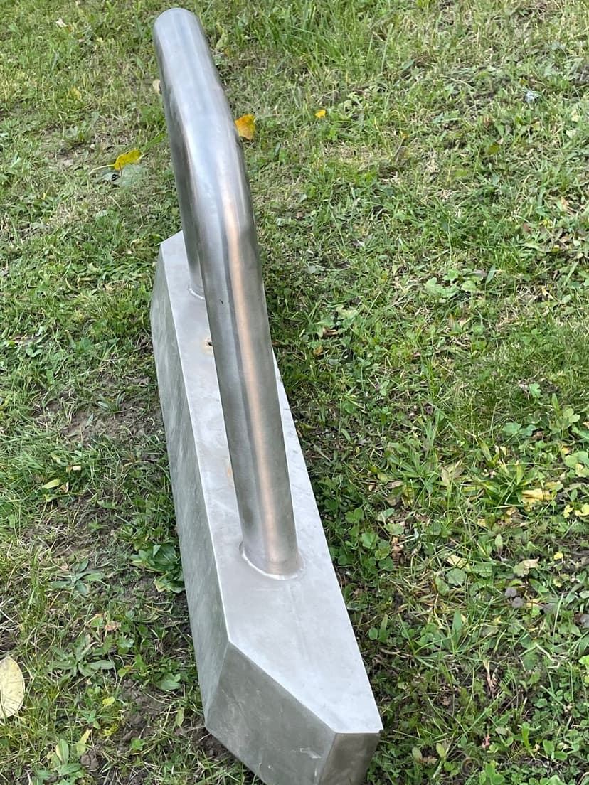 Predný pevnostný nárazník