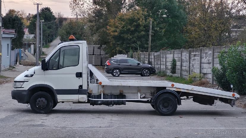 Odťahový špeciál Iveco Daily