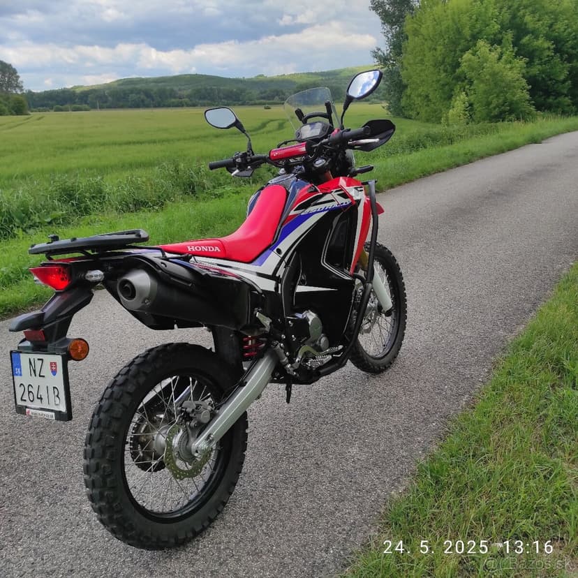 Honda crf 250 rally