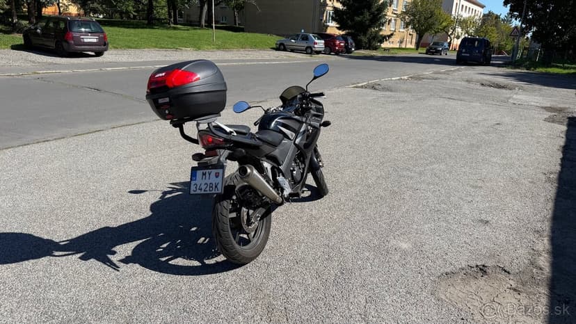 Honda CBR 125 2008 Facelift - vstrek,Nová STK
