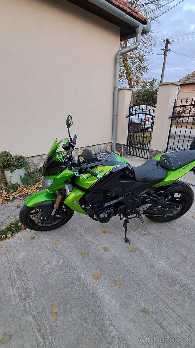 KAWASAKI Z750R. ROK.VYR. 2012.