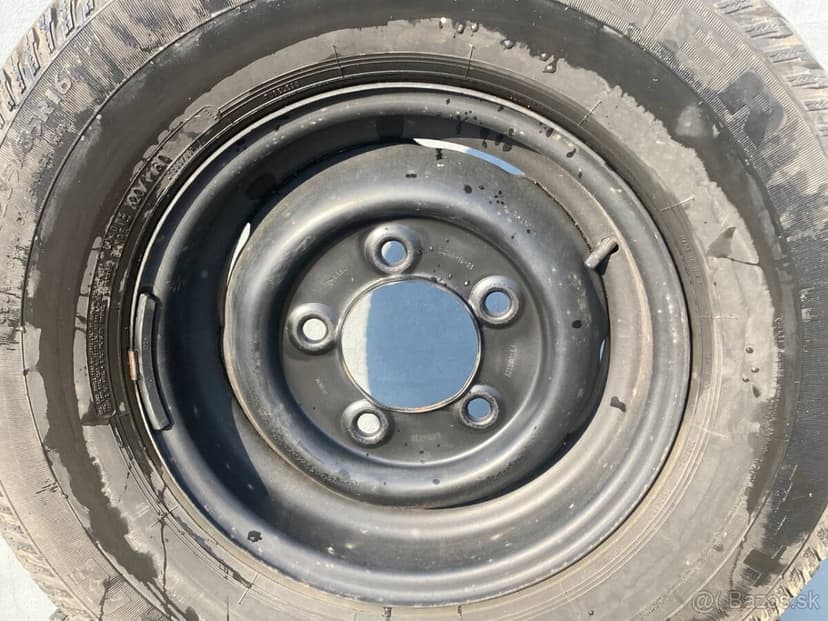 Kola LAND ROVER DEFENDER s pneu LT235/85R16