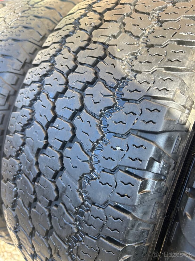 Goodyear Wrangler 255/70/15”C 112/110T