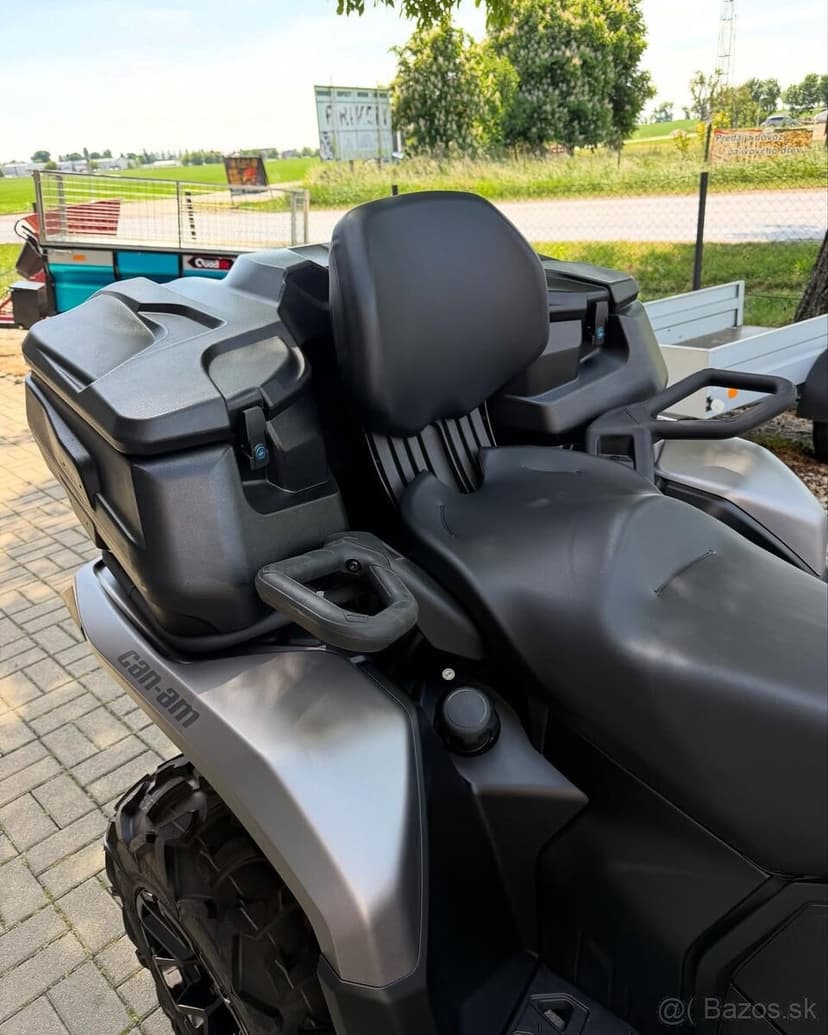 CAN-AM OUTLANDER MAX XT T 700 T3b