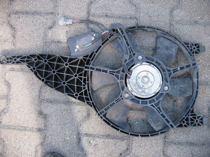 Podběh,čelo,výztuha Nissan Navara D40/Pathfinder R51