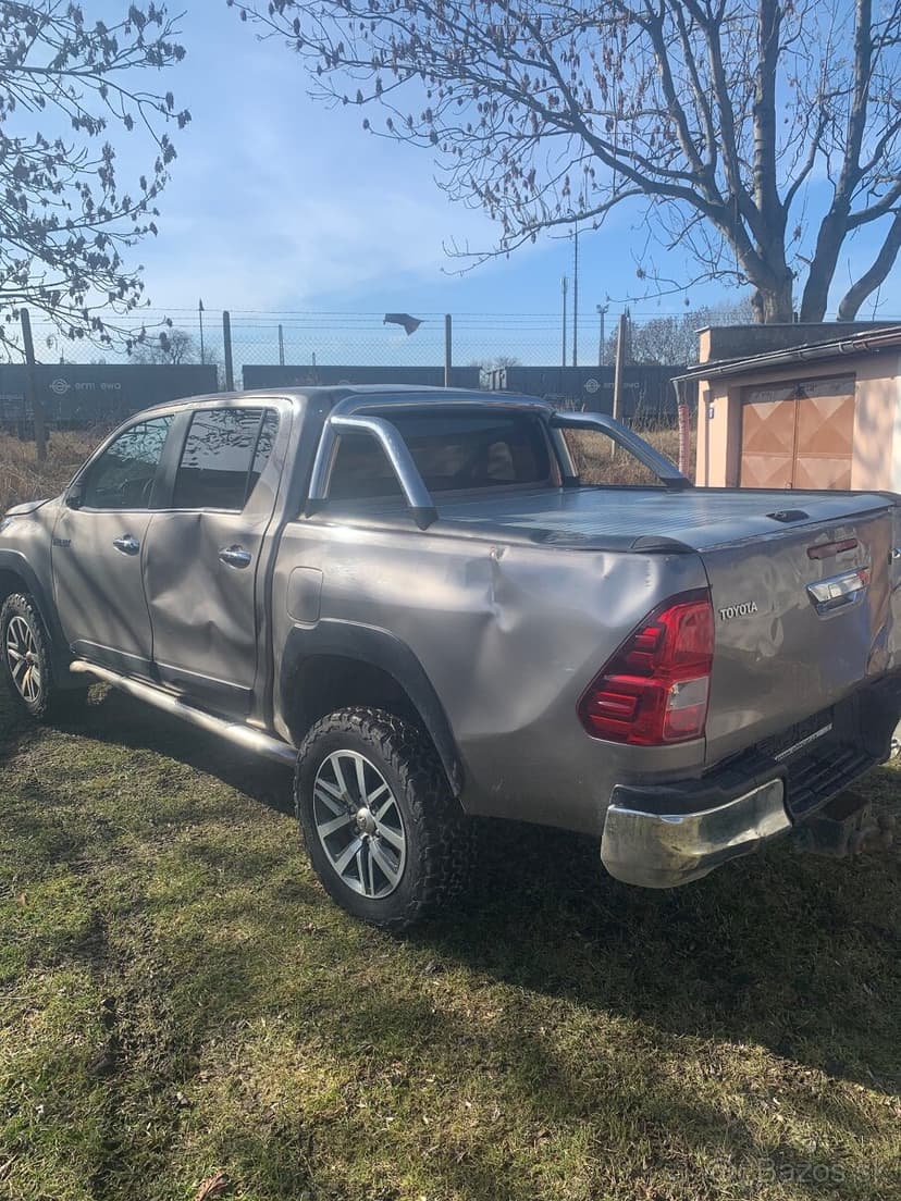 Prodám Toyota Hilux 2.4D 2019