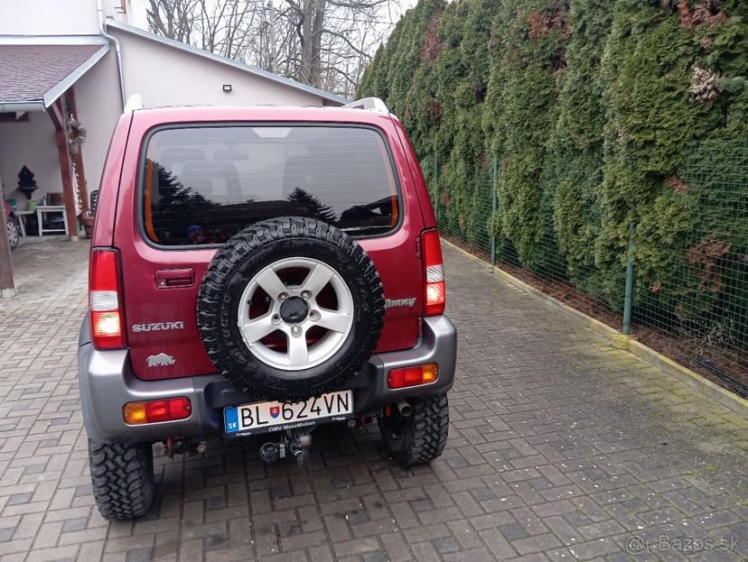 Suzuki Jimny 1.3i rv2011 Kúpené v SR