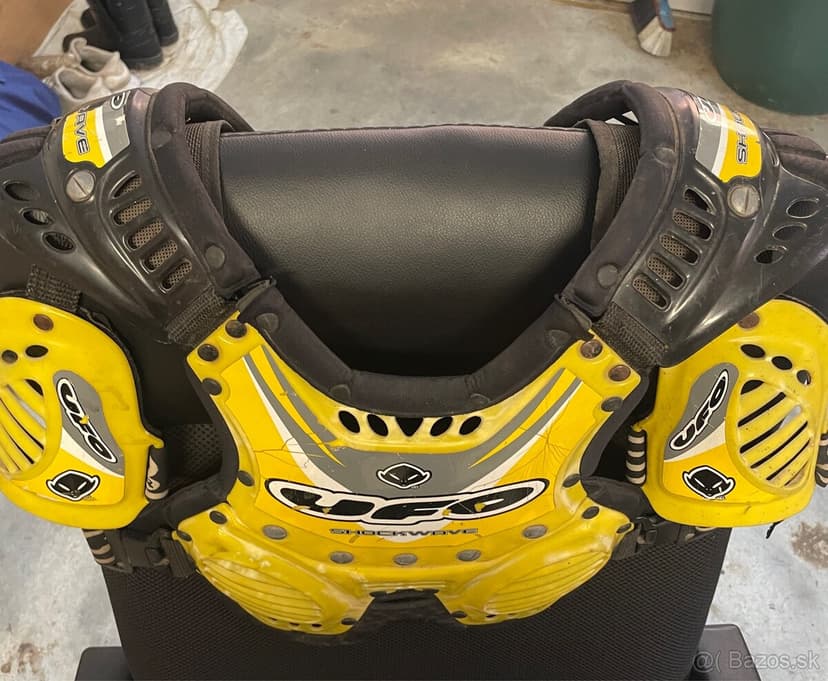 PREDÁM HRUDNÝ CHRÁNIČ UFO