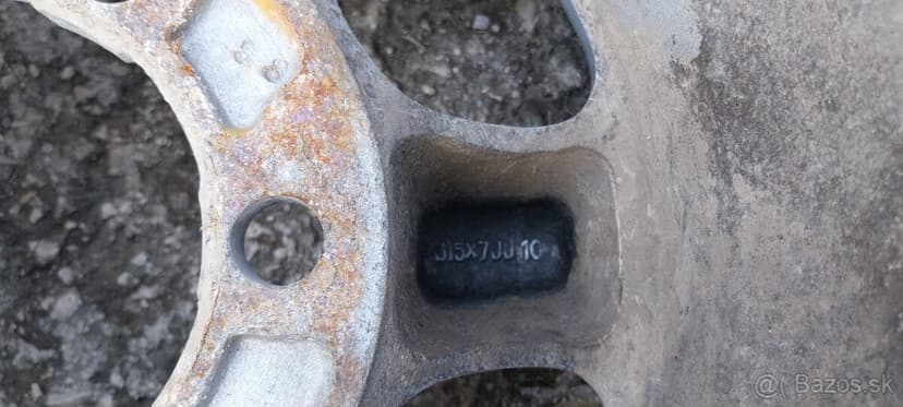 265/70 r15 112S 6x139 4x4 DEZEN-6mm 289eur aj nahodím na aut