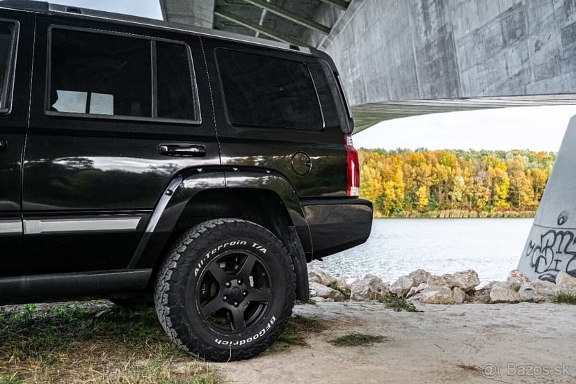 Jeep Commander 3.0 CRD Overland