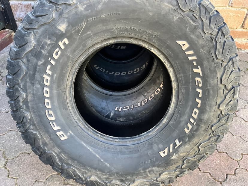 35x12,5 r15 Bfgoodrich all teraine 6x139,7