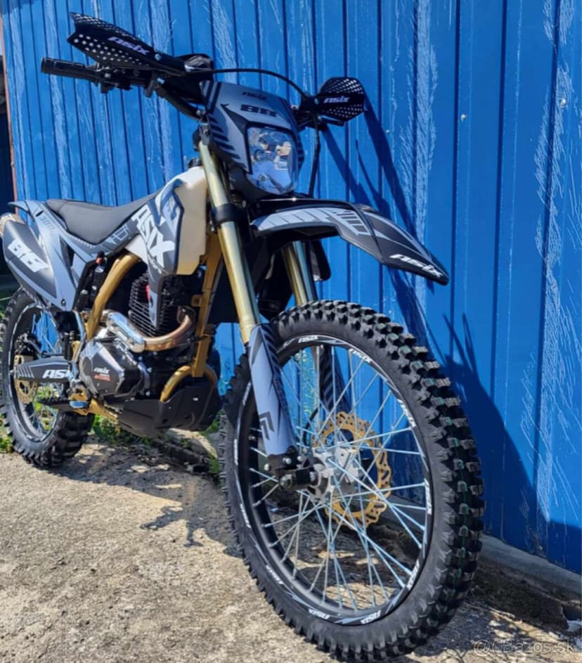 Enduro ASIX XB-88 300cc 21/18