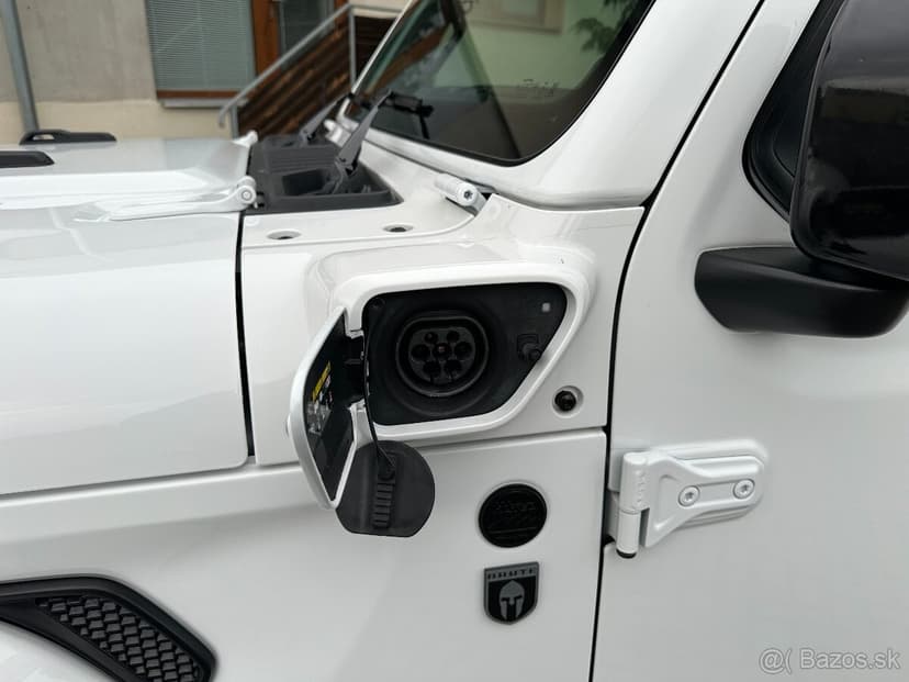 Jeep Wrangler UNLIMITED BRUTE 2,0 PHEV 4XE, DPH