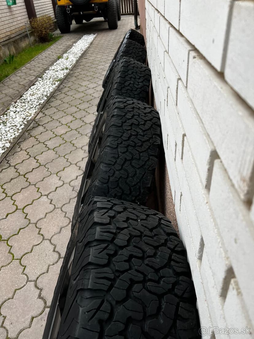 Original Alu Disky R18 s Off Road Pneu BFGoodrich 255/70 R18
