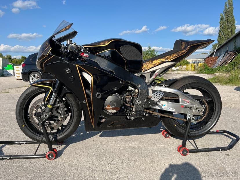 Honda CBR 1000RR SC59E - okruhovka