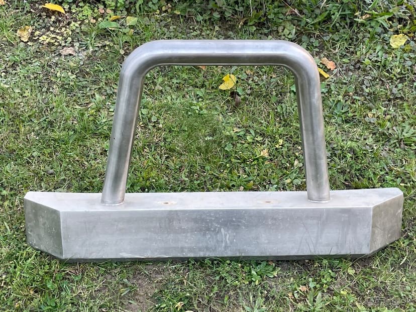 Predný pevnostný nárazník