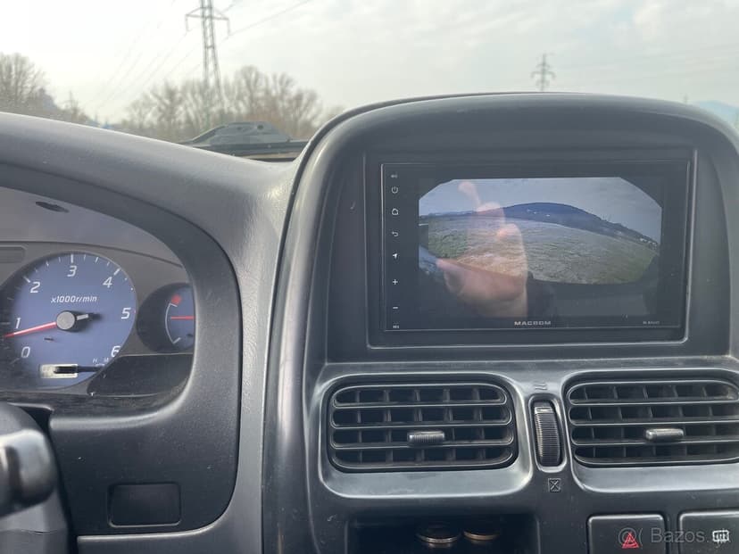 Predám Nissan Navara D22 2.5 98kw rv 2004