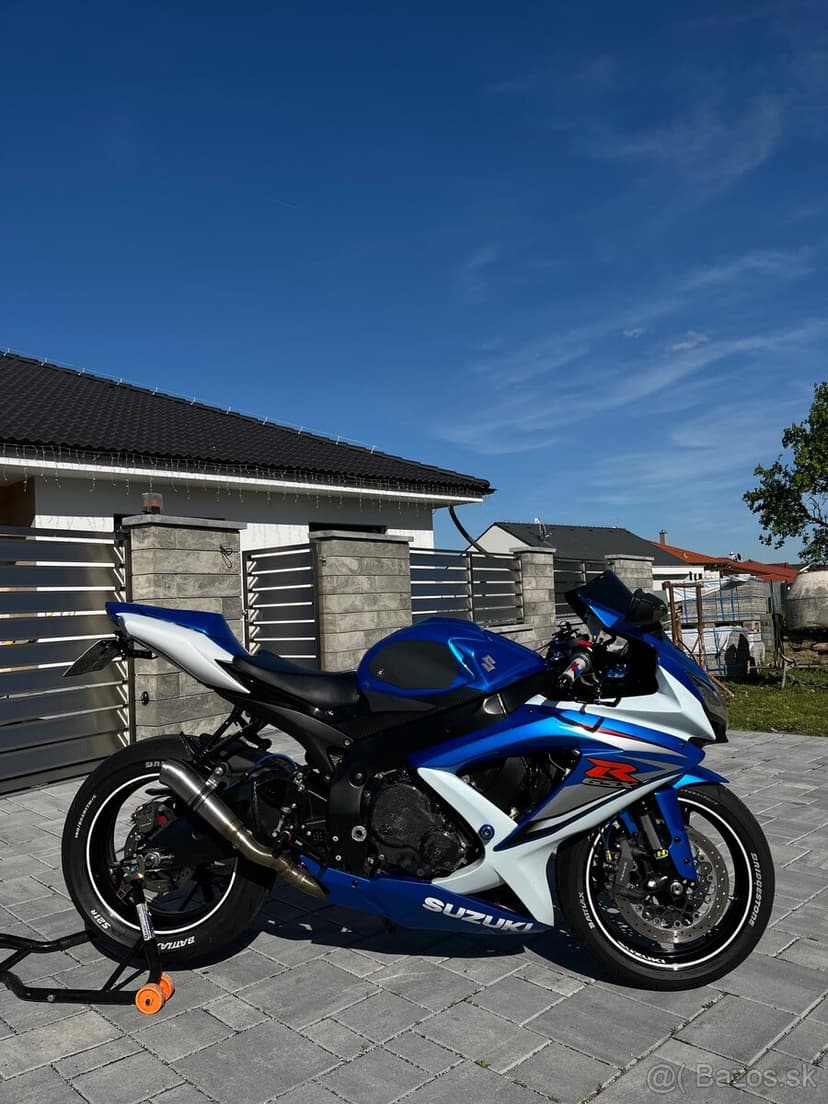 Suzuki Gsxr 750 K9