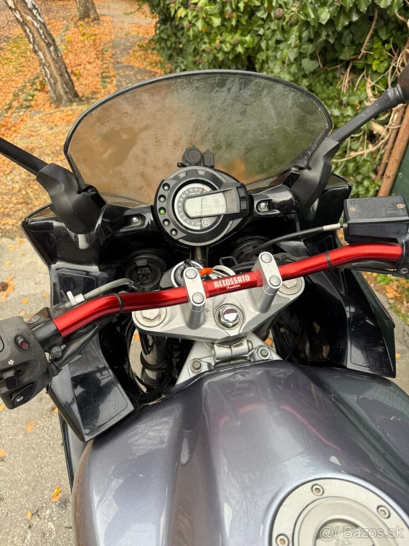 Yamaha FZS 600 (Fazer 600)