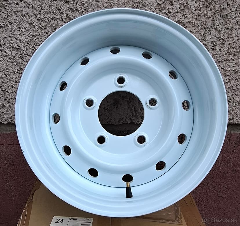 R16 disky WOLF White