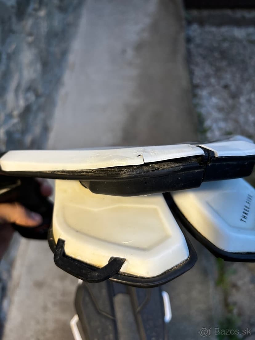 Chránič krku Leatt