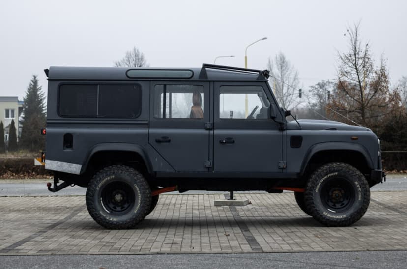 Land Rover Defender 110 SW, 90kW, (2007)
