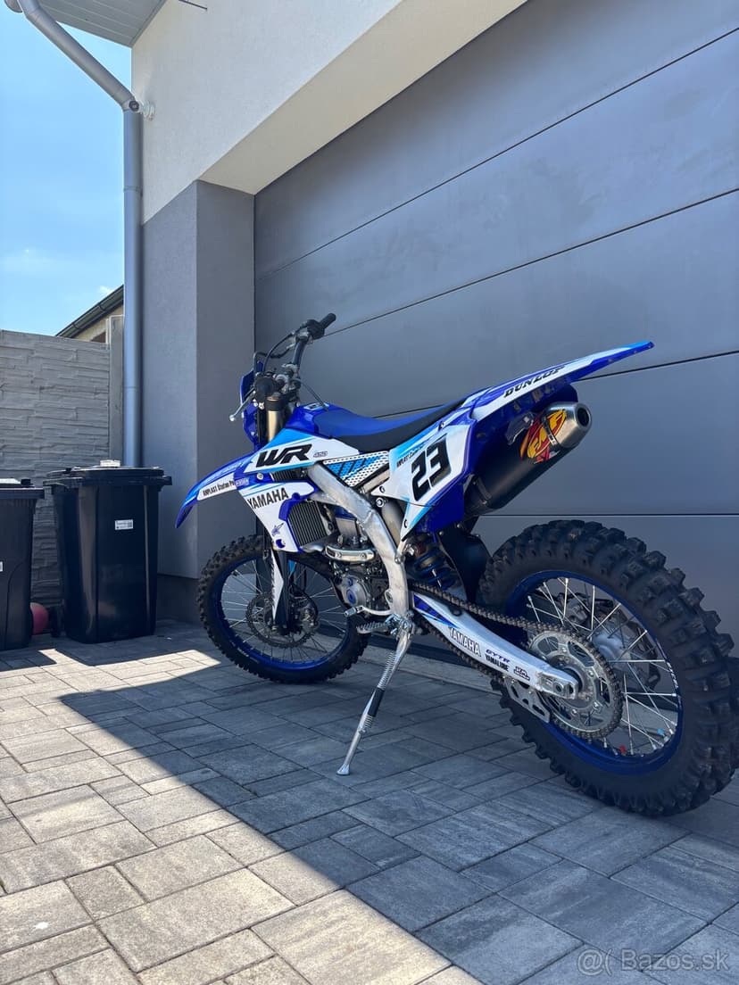 Predám Yamaha WR 450F (2023) – Stav novej, iba 20 mth