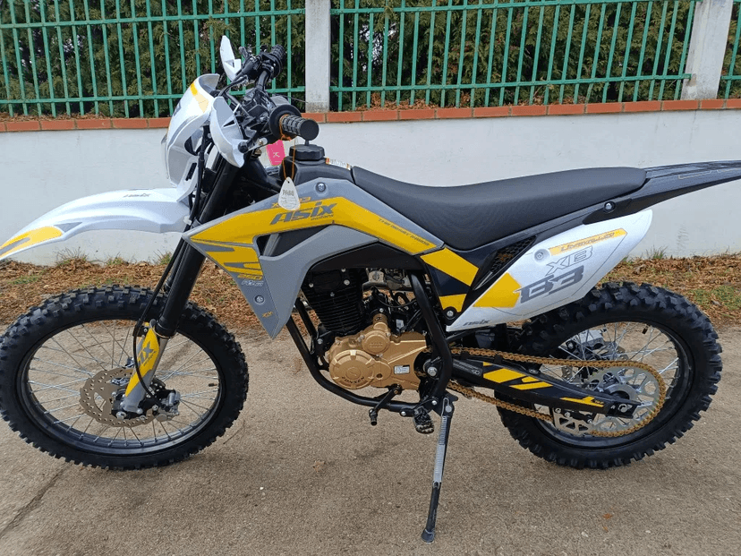 Enduro ASIX XB-83